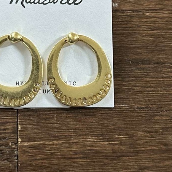Madewell- vintage gold eyelet lace earrings-new - Picture 6 of 8